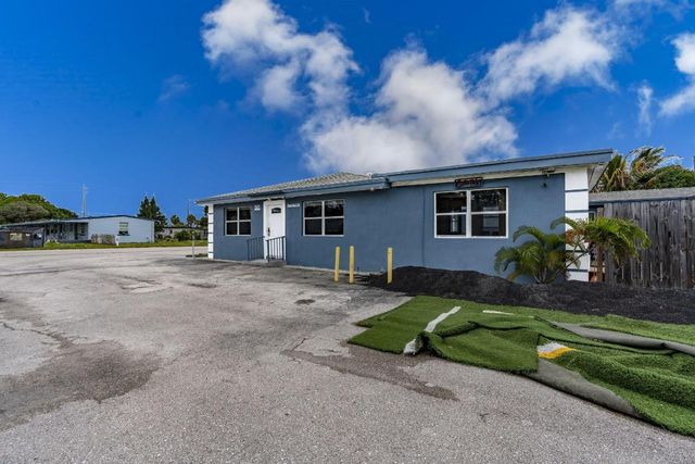 945 Miner Road, Lake Worth, FL 33462