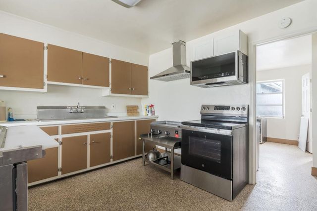 945 Miner Road, Lake Worth, FL 33462