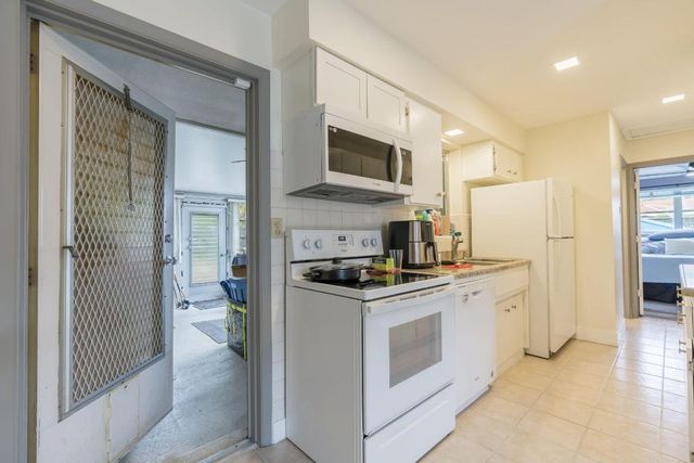 945 Miner Road, Lake Worth, FL 33462