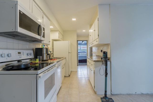 945 Miner Road, Lake Worth, FL 33462