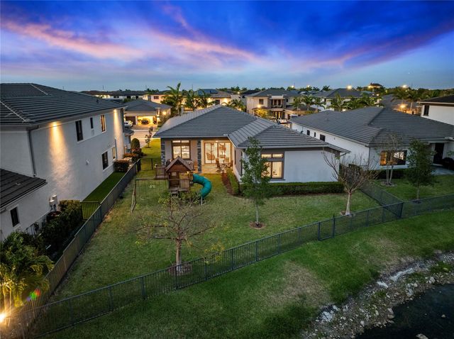 10490 Mira Vista Drive, Parkland, FL 33076