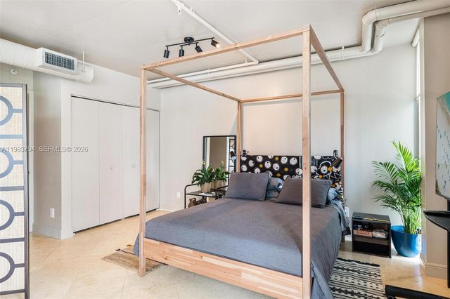 690 SW 1st Ct 501, Miami, FL 33130