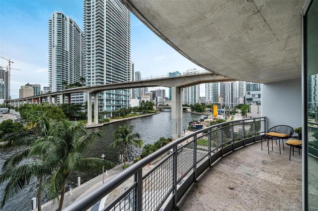 690 SW 1st Ct 501, Miami, FL 33130