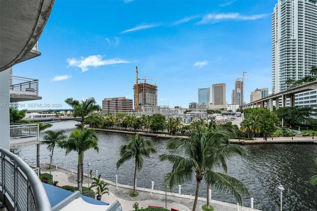 690 SW 1st Ct 501, Miami, FL 33130