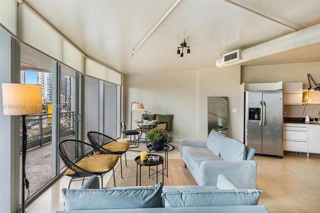 690 SW 1st Ct 501, Miami, FL 33130