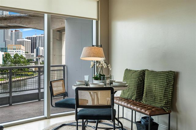 690 SW 1st Ct 501, Miami, FL 33130