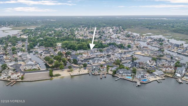 9 Cross Trees Road, Brick, NJ 08723
