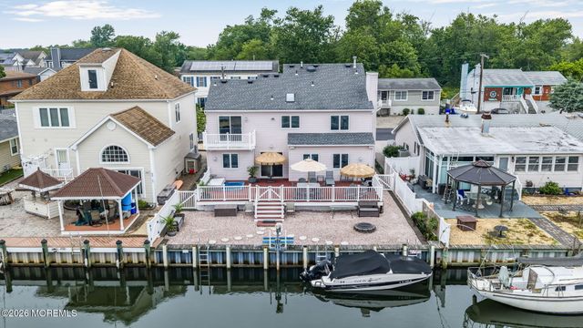 9 Cross Trees Road, Brick, NJ 08723