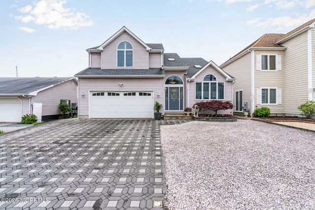 9 Cross Trees Road, Brick, NJ 08723