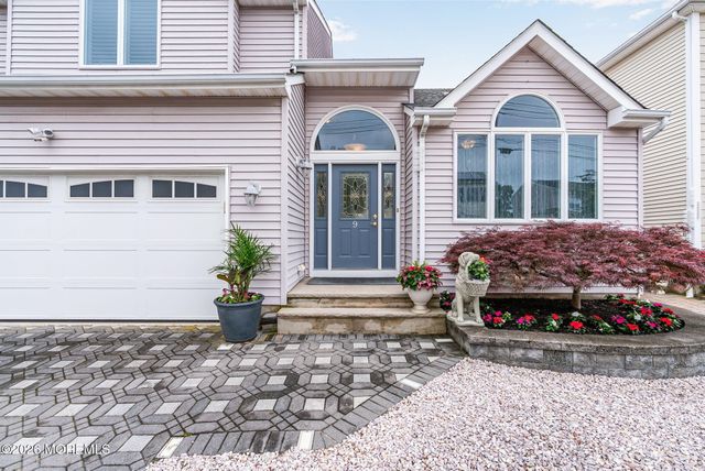 9 Cross Trees Road, Brick, NJ 08723