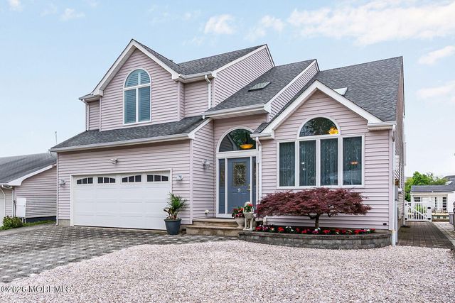 9 Cross Trees Road, Brick, NJ 08723