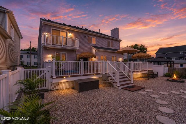 9 Cross Trees Road, Brick, NJ 08723