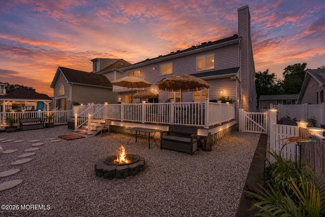 9 Cross Trees Road, Brick, NJ 08723