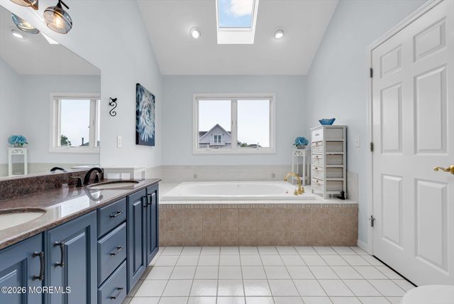 9 Cross Trees Road, Brick, NJ 08723