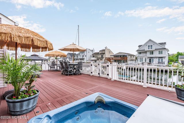 9 Cross Trees Road, Brick, NJ 08723