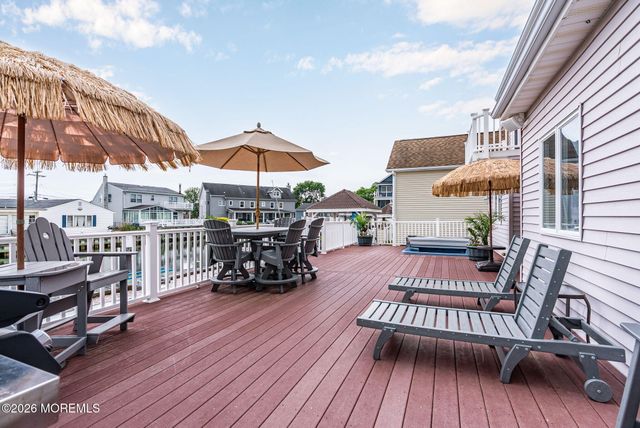 9 Cross Trees Road, Brick, NJ 08723