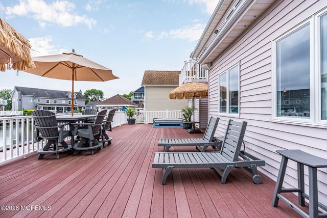 9 Cross Trees Road, Brick, NJ 08723