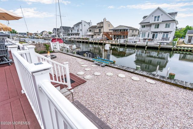 9 Cross Trees Road, Brick, NJ 08723