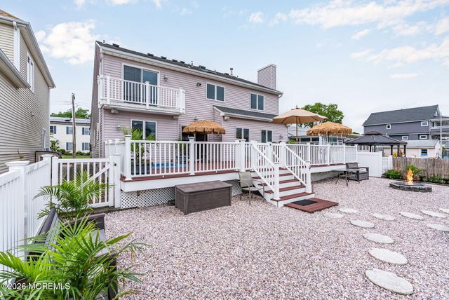 9 Cross Trees Road, Brick, NJ 08723