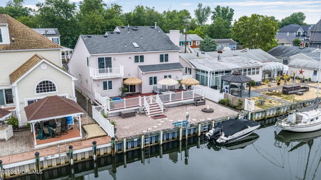 9 Cross Trees Road, Brick, NJ 08723