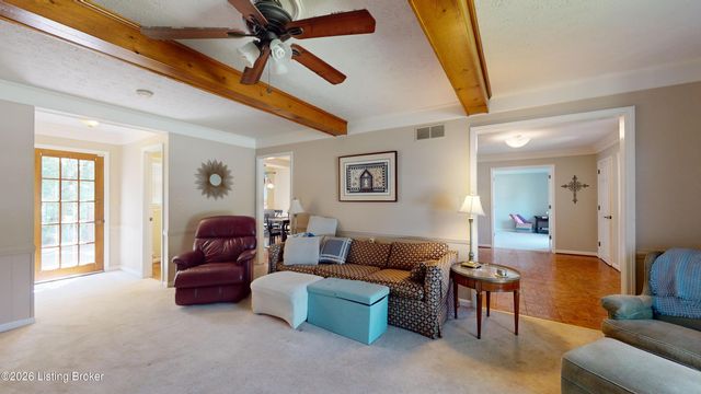 12108 Greenvalley Dr, Douglass Hills, KY 40243