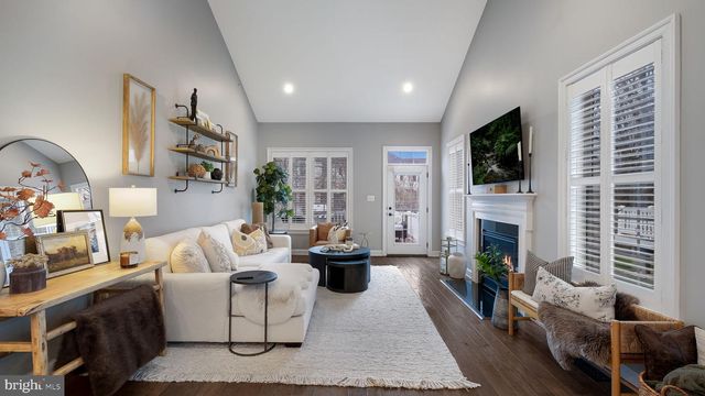 105 BRENTWOOD CT, Montgomeryville, PA 18936