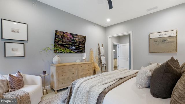 105 BRENTWOOD CT, Montgomeryville, PA 18936