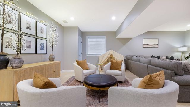 105 BRENTWOOD CT, Montgomeryville, PA 18936