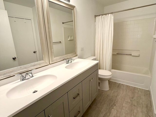99 Cantal Court, Wheeling, IL 60090