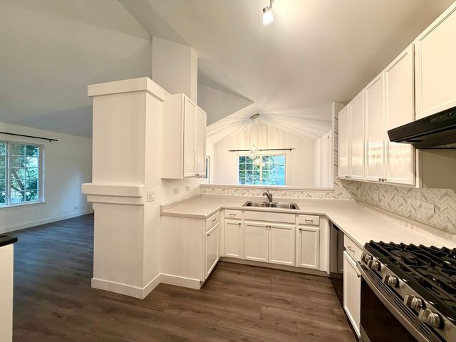 99 Cantal Court, Wheeling, IL 60090