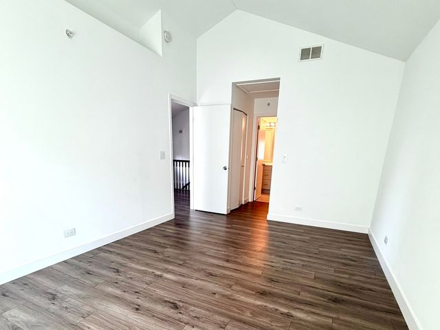 99 Cantal Court, Wheeling, IL 60090