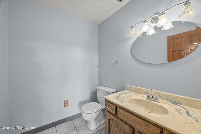 251 CUE LAKE Drive, Hawthorne, FL 32640