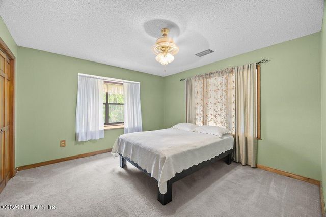 251 CUE LAKE Drive, Hawthorne, FL 32640