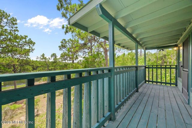 251 CUE LAKE Drive, Hawthorne, FL 32640