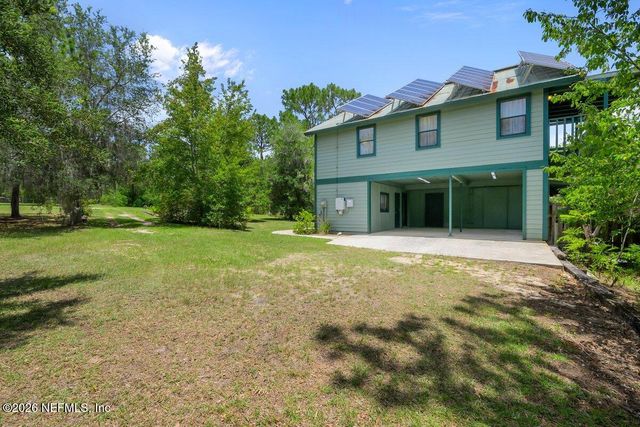251 CUE LAKE Drive, Hawthorne, FL 32640