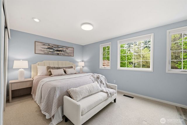 17202 NE 134th Place, Redmond, WA 98052