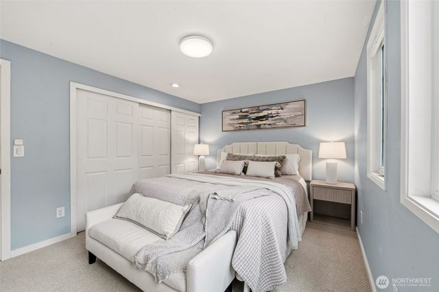 17202 NE 134th Place, Redmond, WA 98052