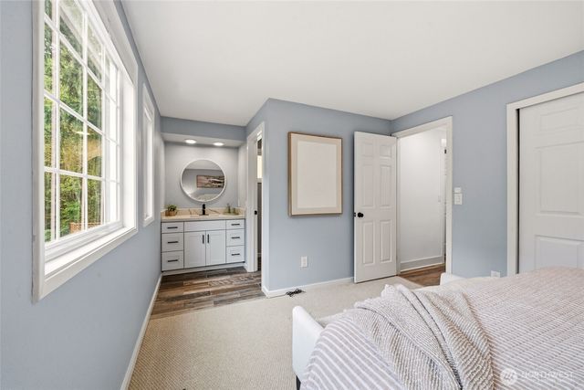 17202 NE 134th Place, Redmond, WA 98052