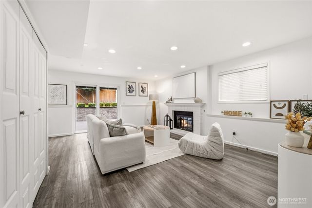 17202 NE 134th Place, Redmond, WA 98052