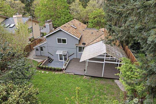 17202 NE 134th Place, Redmond, WA 98052