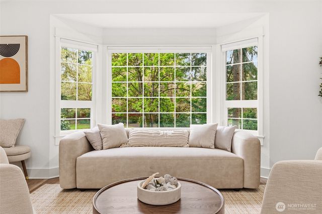 17202 NE 134th Place, Redmond, WA 98052