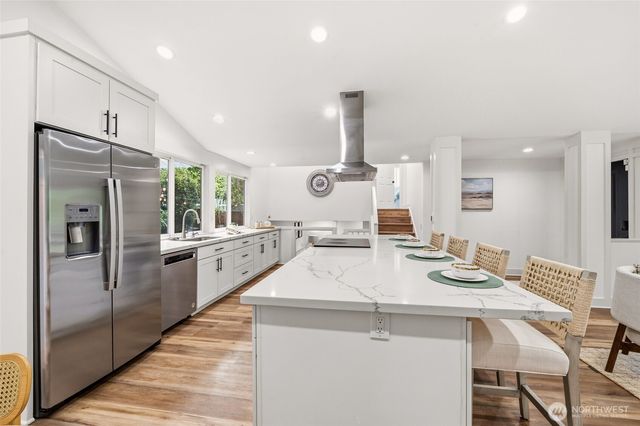 17202 NE 134th Place, Redmond, WA 98052