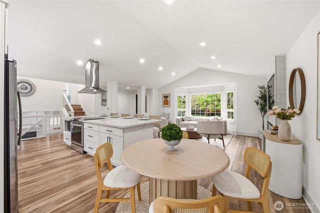 17202 NE 134th Place, Redmond, WA 98052