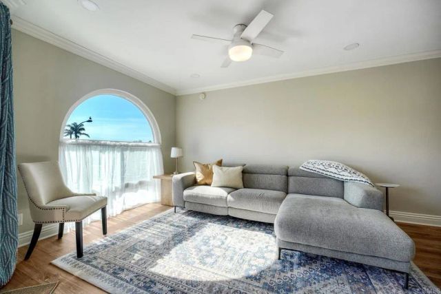 7509 Ave, La Jolla, CA 92037
