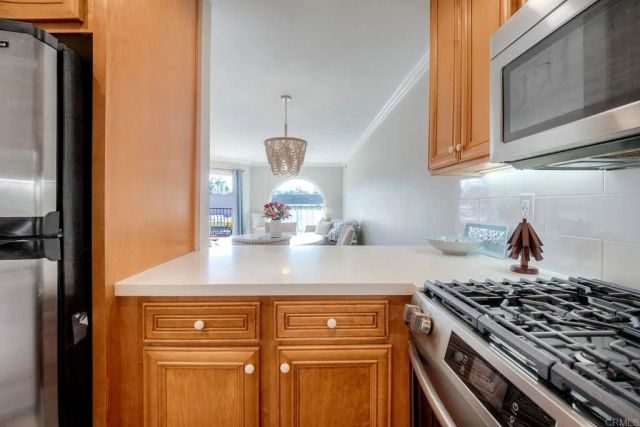 7509 Ave, La Jolla, CA 92037