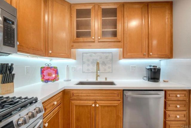 7509 Ave, La Jolla, CA 92037