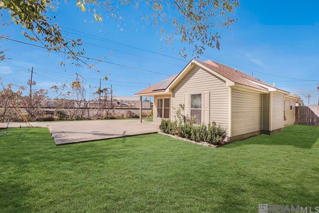 1036 N Sears Ave, Gonzales, LA 70737