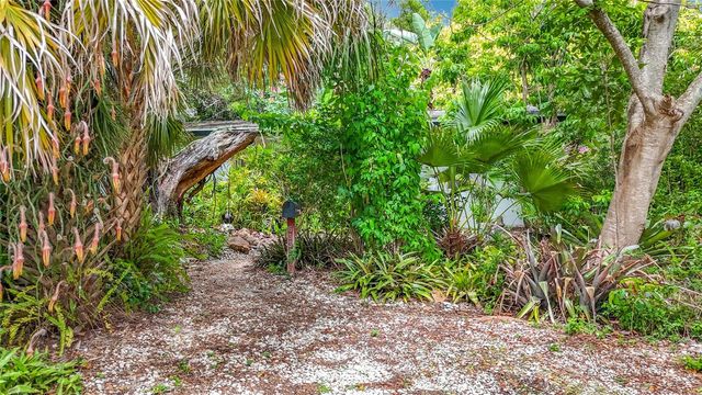 6330 EMERSON AVENUE S, St Petersburg, FL 33707