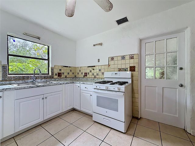 6330 EMERSON AVENUE S, St Petersburg, FL 33707