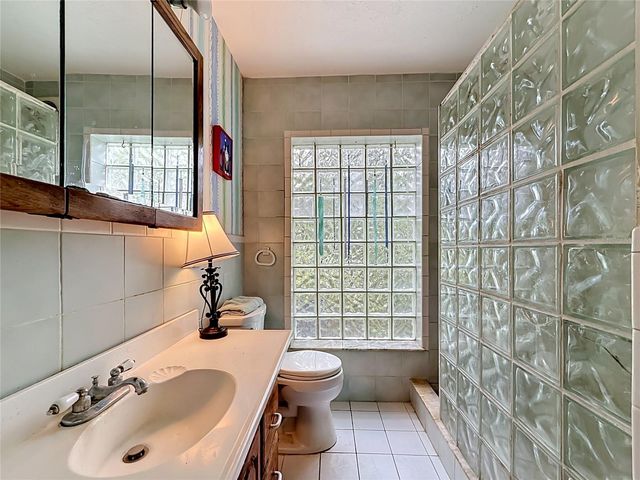6330 EMERSON AVENUE S, St Petersburg, FL 33707